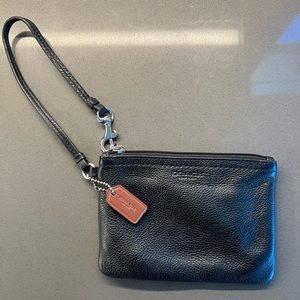 Coach Wristlet F51763